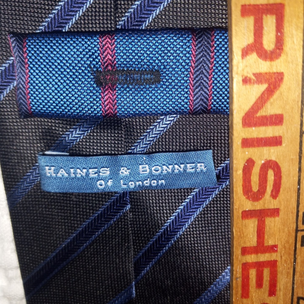 Haines & Bonner Of London Gray Blue Striped Men’s Silk Tie, Handmade, 3.25”X58”